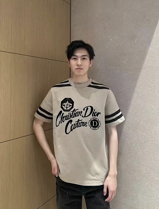 ディオール 47 刺繍ロゴ半袖Tシャツ