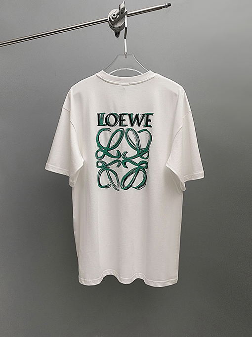 ロエベ 24春夏の不規則な刺繍Tシャツ