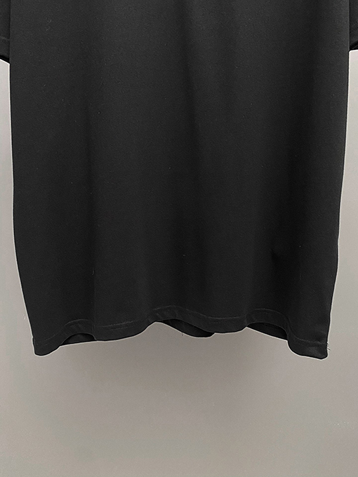 プラダ トライアングルファブリックデコレーションクルーネックTシャツ