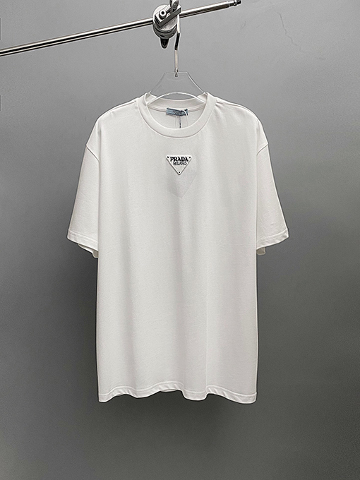 プラダ トライアングルファブリックデコレーションクルーネックTシャツ
