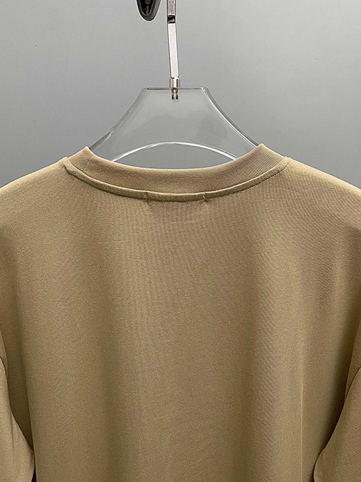 プラダ 三角織物装飾クルーネックTシャツ定織定染