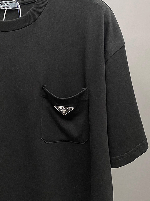 プラダ24 FWクルーネックTシャツ