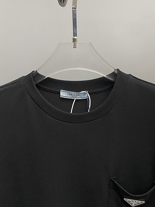 プラダ24 FWクルーネックTシャツ