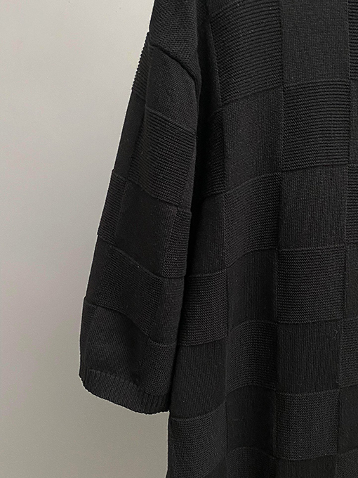 ルイヴィトンチェック柄刺繍クルーネックニット