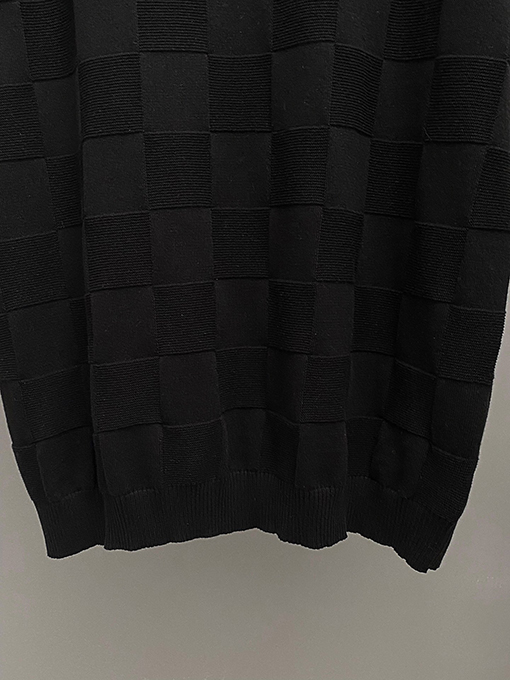 ルイヴィトンチェック柄刺繍クルーネックニット