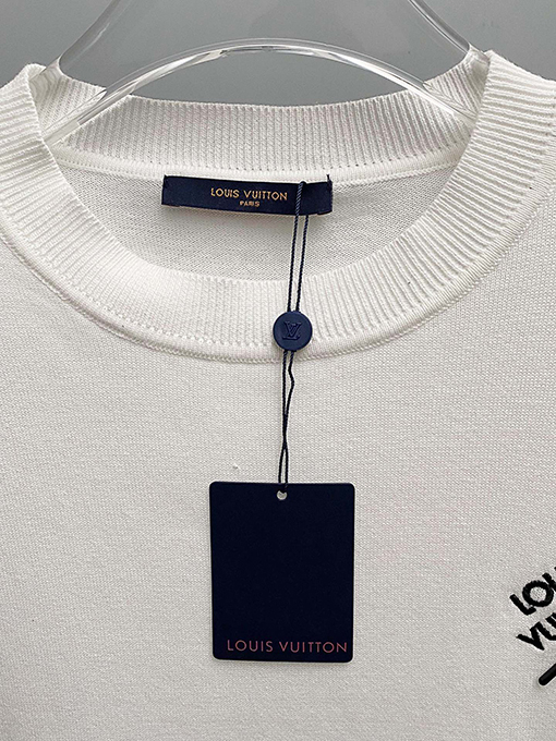 ルイヴィトン時代遅れではないピン留めニット半袖Tシャツ