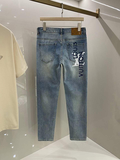 ルイヴィトン デニムパンツ 後ろロゴプリント