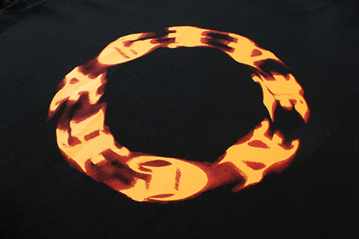 ジバンシィ炎サークルロゴプリント半袖Tシャツ