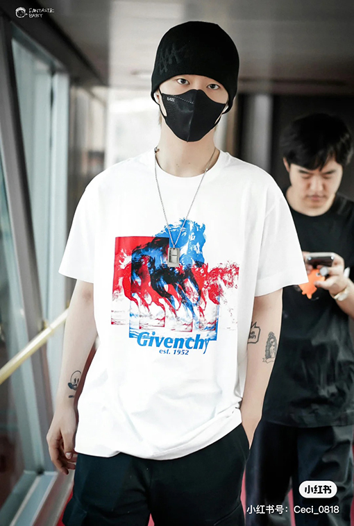 ジバンシィアルファベットアニマルプリントTシャツ