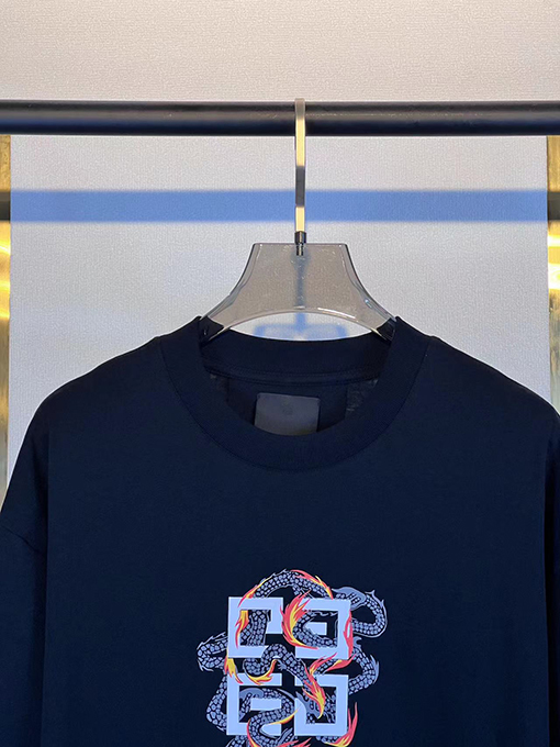 ジバンシィドラゴンイヤー限定新作プリント半袖Tシャツ