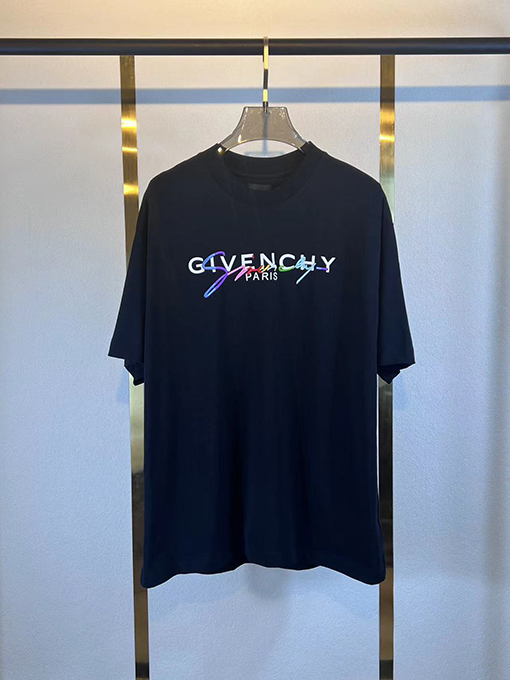 ジバンシィクラシックな立体文字の虹色プリント刺繍Tシャツ