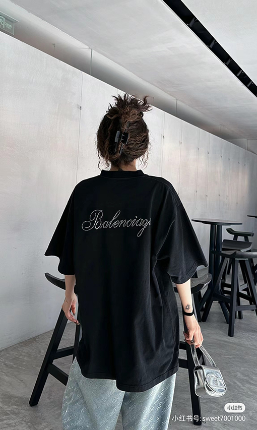 バレンシアガ ラインストーンロゴ半袖Tシャツ