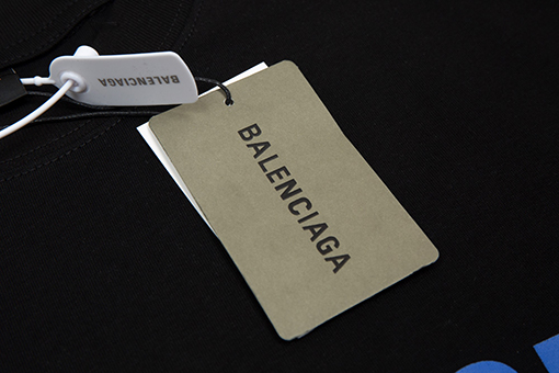 バレンシアガ 炎のアルファベット半袖Tシャツ