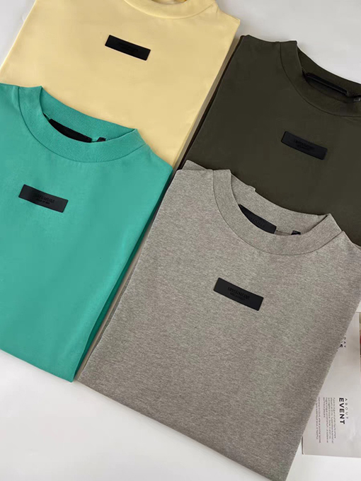 フィアオブゴッド 半袖Tシャツ ESSENTIALSプリントTシャツ