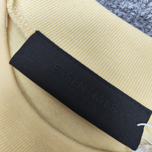 フィアオブゴッド 半袖Tシャツ ESSENTIALSプリントTシャツ