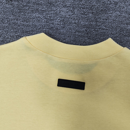 フィアオブゴッド 半袖Tシャツ ESSENTIALSプリントTシャツ