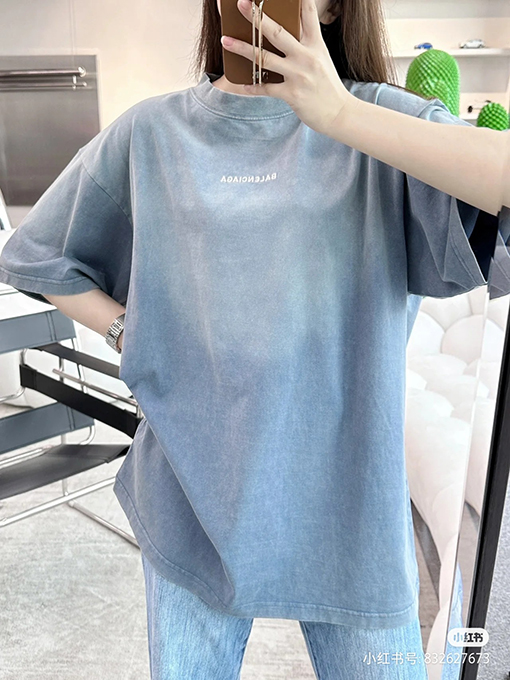 バレンシアガ 前後のロゴ刺繍グラデーション古い半袖Tシャツ