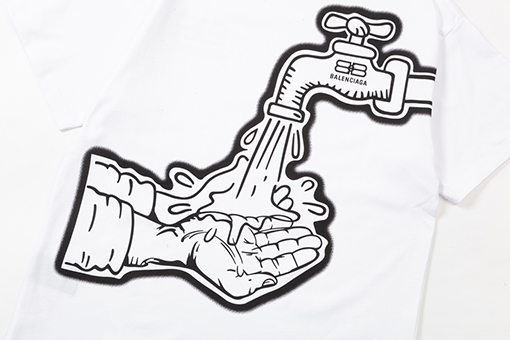 バレンシアガ 水源要素アルファベットロゴ半袖tシャツ