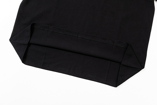 バレンシアガ 水源要素アルファベットロゴ半袖tシャツ