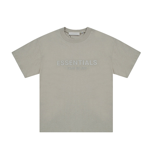 フィアオブゴッド ESSENTIALS半袖Tシャツ 洗練 デザイン