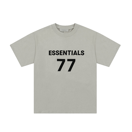 フィアオブゴッド 半袖Tシャツ ESSENTIALS 数字 77 プリント