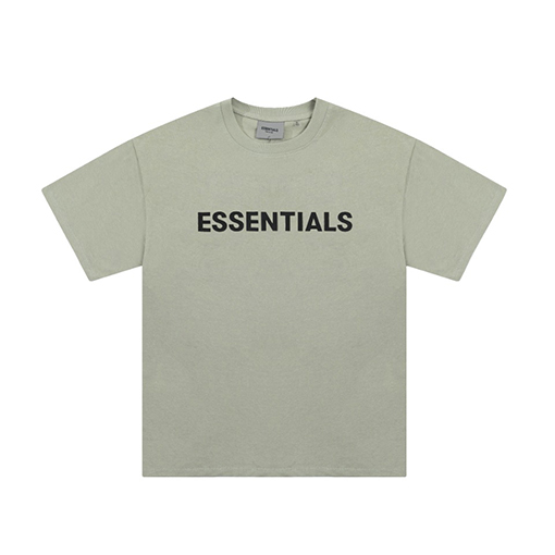 フィアオブゴッド ESSENTIALSプリント半袖Tシャツ モダンな着こなし