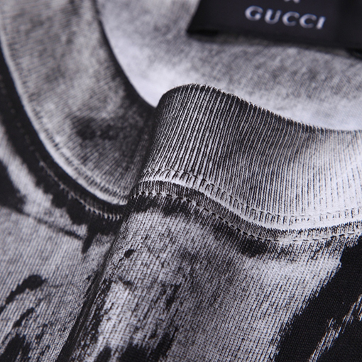 Gucci x Balenciaga コラボ胸に大きなロゴ手描きプリントTシャツ