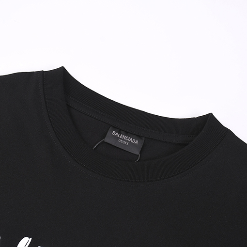 バレンシアガ 春夏の新作半袖Tシャツ