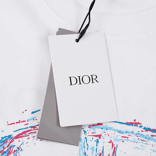 ディオール 春夏の落書きのようなペイント半袖Tシャツ