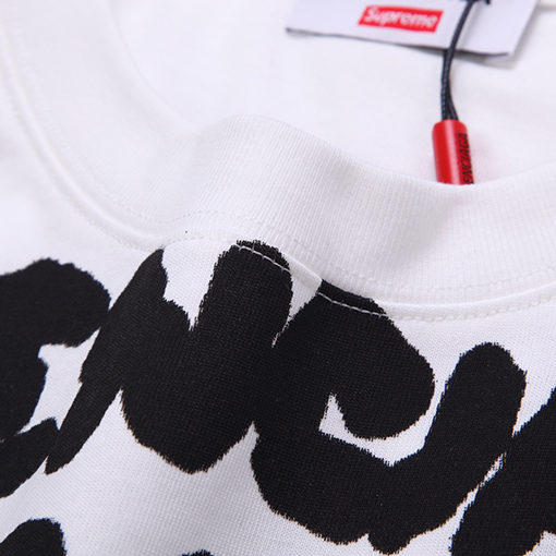 Balenciaga × Supreme グラフィティエンボス半袖tシャツ