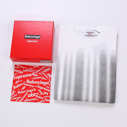 Balenciaga × Supreme スキャン印刷工芸のグラフィティ半袖Tシャツ
