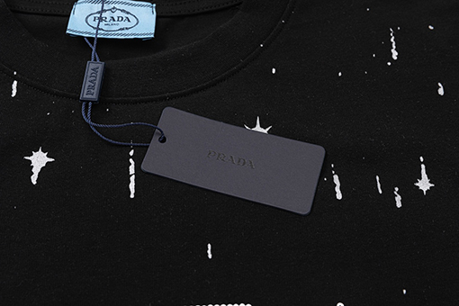 プラダ スパンコールロゴ半袖Tシャツ