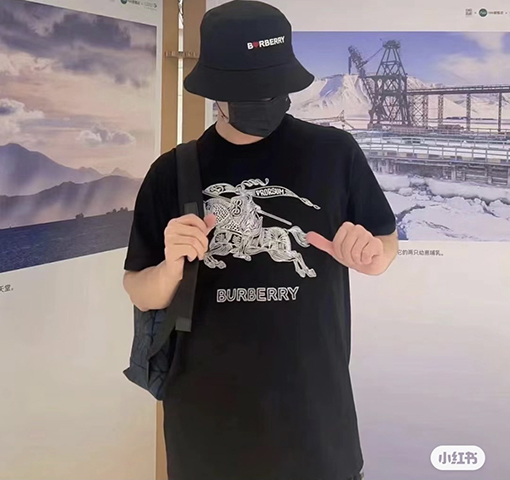 バーバリー 刺繍ラウンドネック半袖Tシャツ