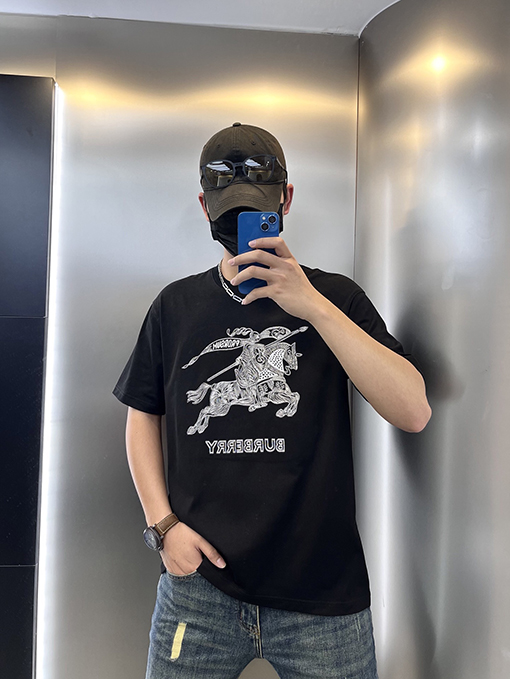 バーバリー 刺繍ラウンドネック半袖Tシャツ