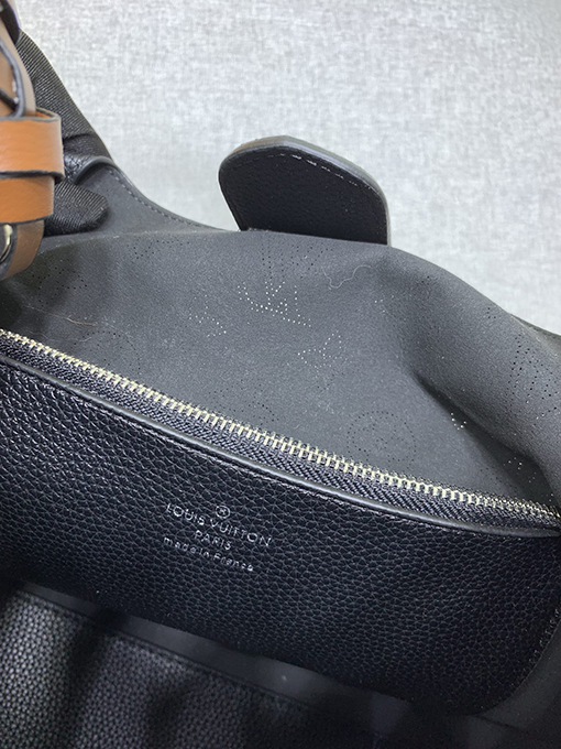 ルイヴィトン Taurillonカーフレザーレディースショルダーバッグ M53188