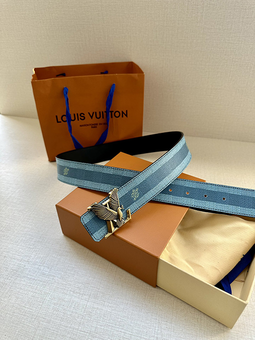 ルイヴィトン 秋冬のショーのトレンドLV Dove両面ベルト