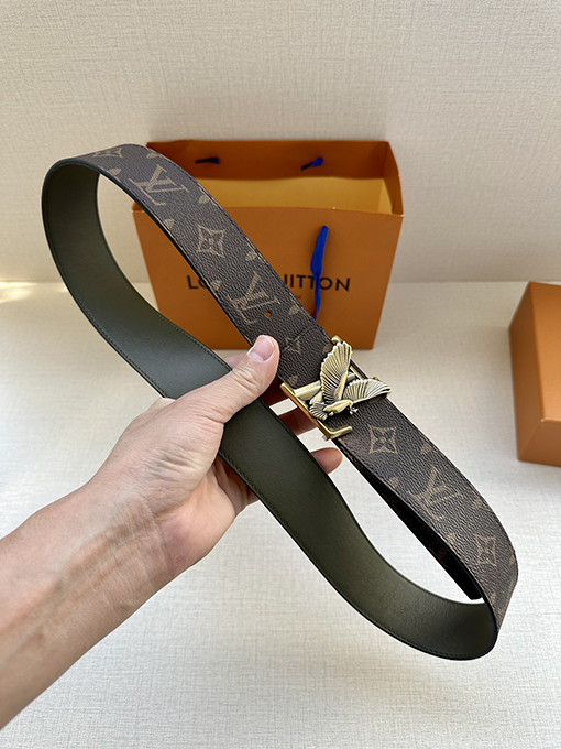 ルイヴィトン 4.0ワイドLVイニシャル両面ベルト