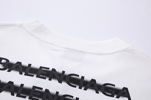 バレンシアガ クルーネックプリント半袖Tシャツ