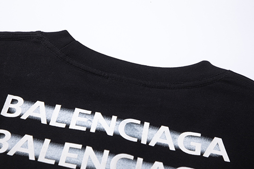 バレンシアガ クルーネックプリント半袖Tシャツ