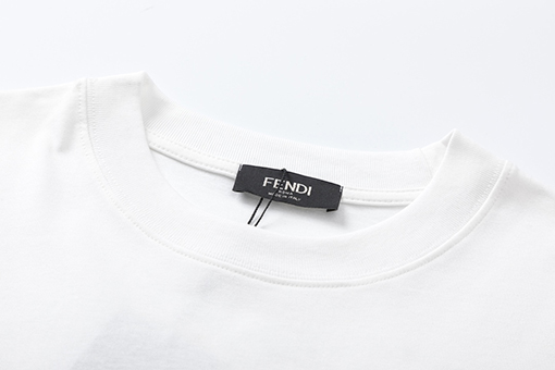 フェンディ 春夏新作NEWグループリント半袖Tシャツ
