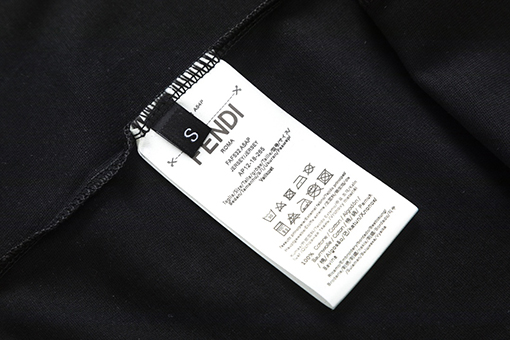 フェンディ 春夏新作NEWグループリント半袖Tシャツ