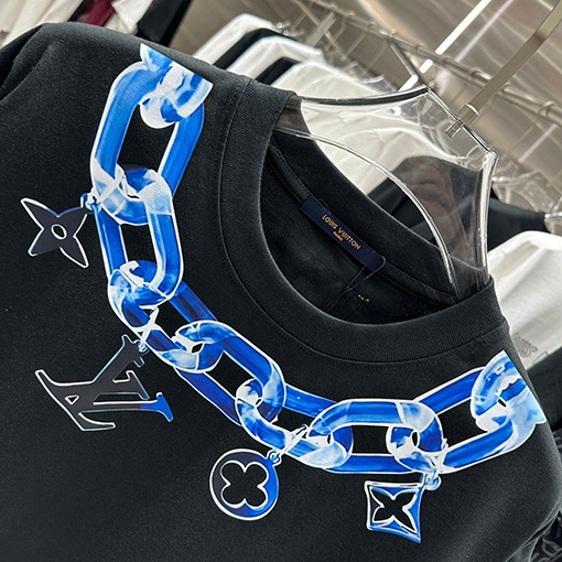 ルイヴィトン 個性的なプリント早春の新しい半袖tシャツ