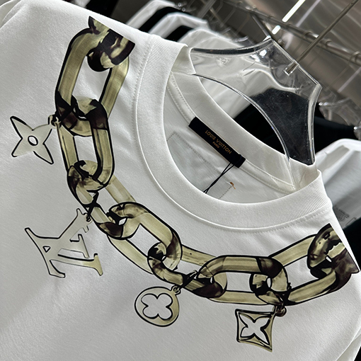 ルイヴィトン 個性的なプリント早春の新しい半袖tシャツ
