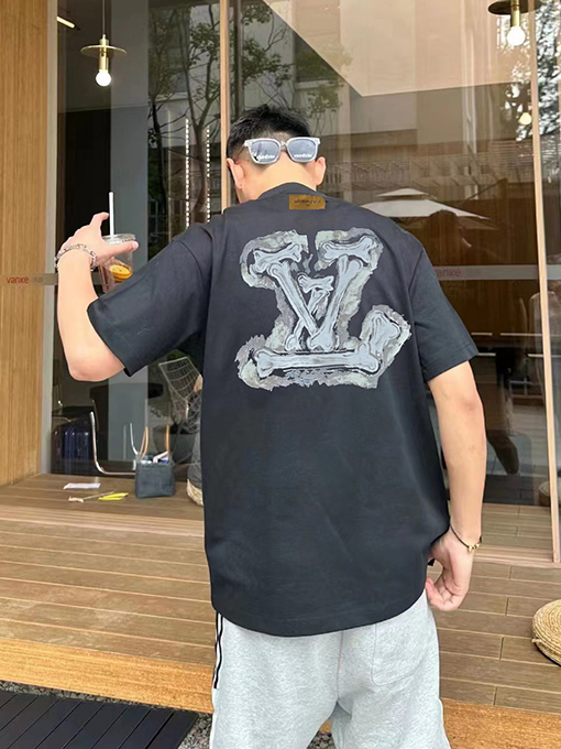 ルイヴィトン 新しい個性的なプリント半袖シャツ