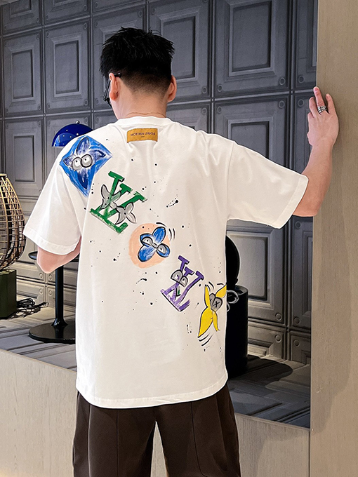 ルイヴィトン 新しい手描きの落書き半袖Tシャツ