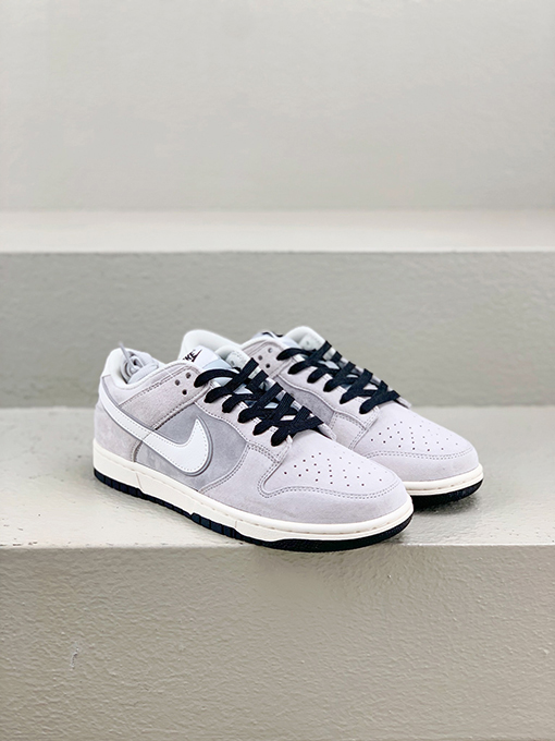 ナイキ スニーカー Otomo Katsuhiro x Nike SB Dunk Low