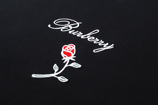 バーバリー 新しいバラの刺繍半袖Tシャツ