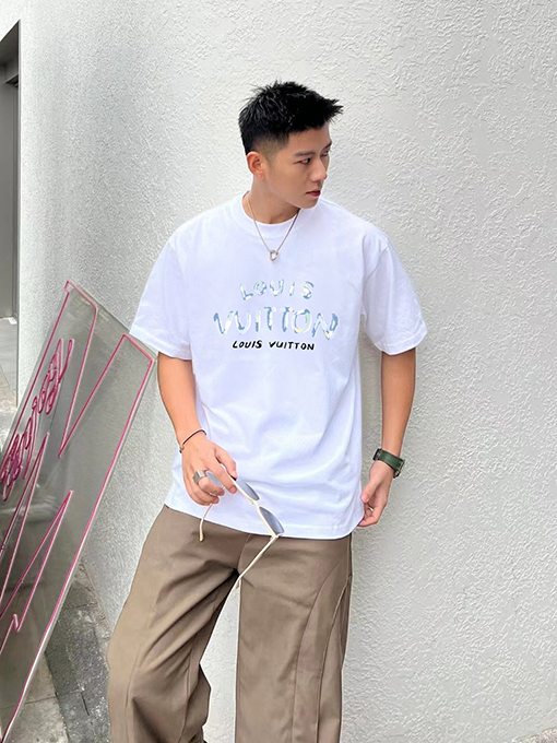 ルイヴィトン 個性なプリントラウンドネック半袖Tシャツ
