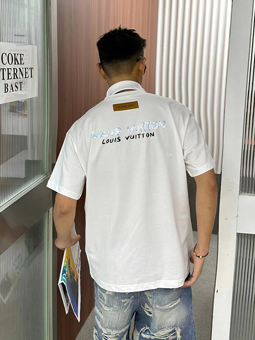 ルイヴィトン 個性なプリントラウンドネック半袖Tシャツ