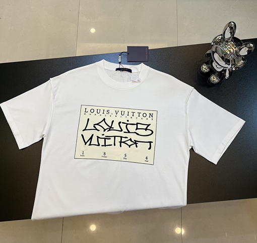 ルイヴィトン サイン入り刺繍半袖Tシャツ